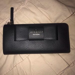 Kate Spade Nisha Black Bow Wallet - New